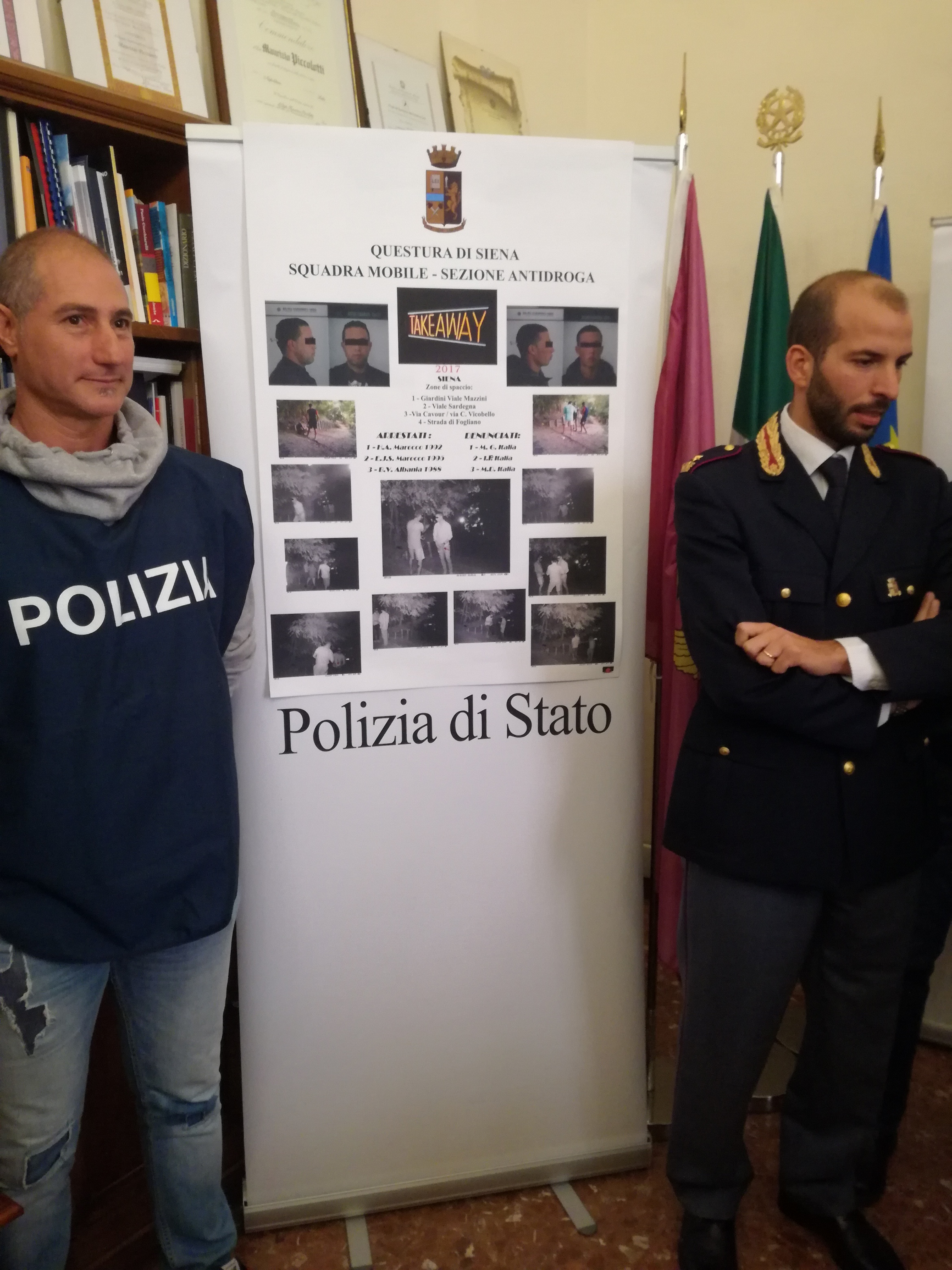 Smantellata rete di spaccio. vendevano coca anche a minorenni ... Polizia di stato stranieri