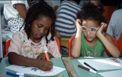 Prato, mediatori linguistici per le famiglie straniere alle prese con asili nido e materne