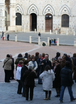 In Toscana + 2,6% nel primo trimestre 2010. Visitatori in aumento a Pisa, Livorno, Firenze e Siena