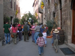 A Chiusi, generazioni in campo per scoprire il territorio