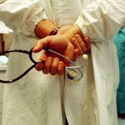 L’emergenza. Casentino, il sindaco lancia l’allarme per i troppi medici in pensione, l’Asl convoca la Conferenza dei primi cittadini