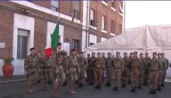 Afghanistan, partita da Siena la bandiera di guerra del 186° Reggimento Folgore