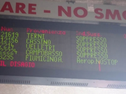 Roma-Termini, nel cuore dello sciopero il disagio viaggia in prima classe