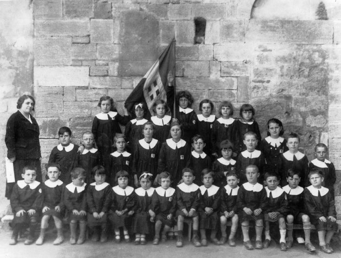 La scuola italiana in una mostra fotografica ad Asciano