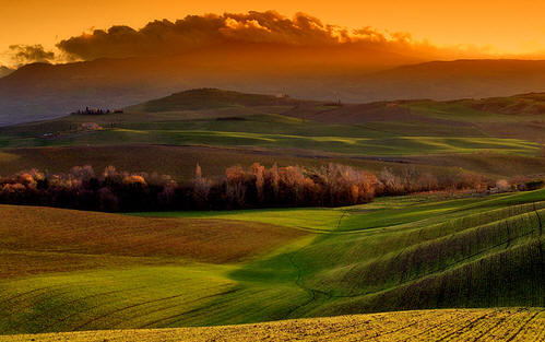 Turismo, gli stranieri non rinunciano a Roma ma amano la Toscana