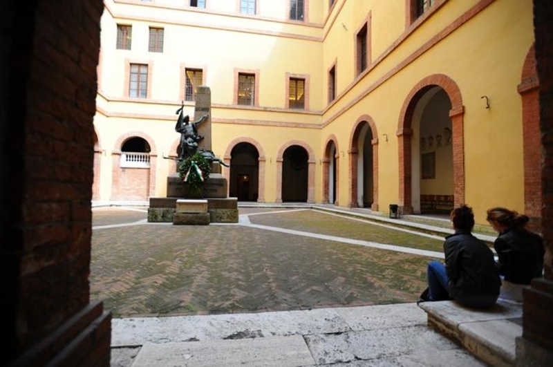 Università di Siena: «Valutiamo se costituirci parte civile»