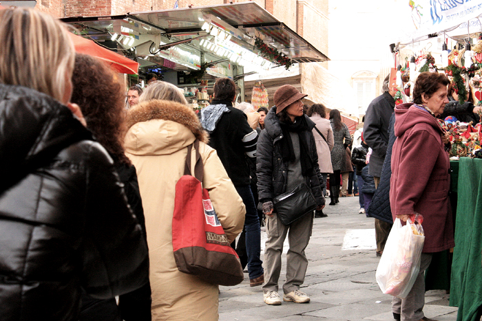 “Fiera di Santa Lucia” a Siena, preludio di Natale