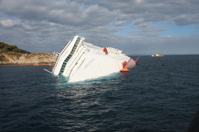 Disastro Concordia, 35 passeggeri russi i primi a costituirsi parte civile. Anche la Regione Toscana parte offesa