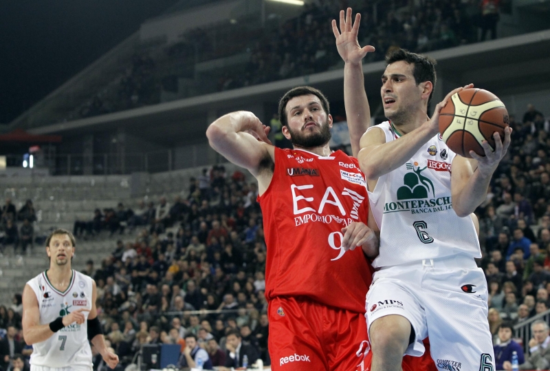 BASKET, FINAL EIGHT COPPA ITALIA La sfida infinita, in finale sarà ancora Siena contro Cantù