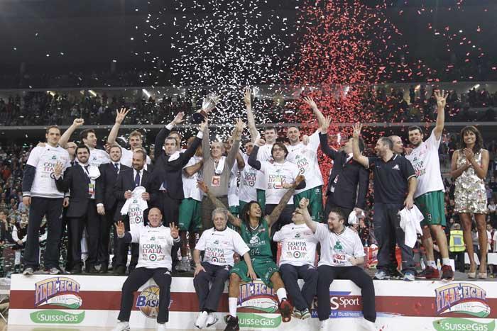 BASKET, FINAL EIGHT COPPA ITALIA Siena dominio assoluto, la Montepaschi cala il poker