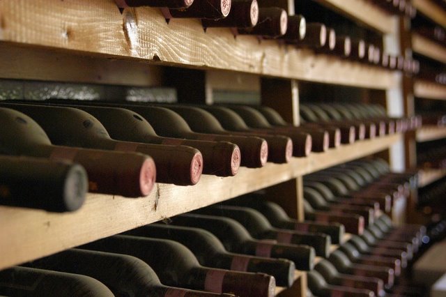 Vino, Toscana e Abruzzo siglano l’accordo per tutelare i rispettivi “Montepulciano”