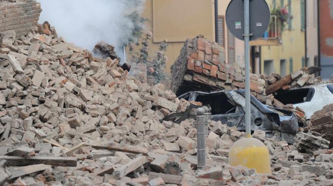 Emergenza terremoto, le iniziative di Banca Mps per famiglie e aziende