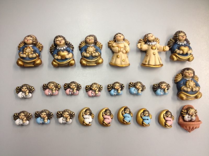 Siena, sequestrati dalla Finanza 3000 angioletti tarocchi