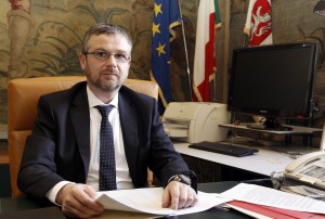 Simone Bezzini è il nuovo assessore regionale alla sanità