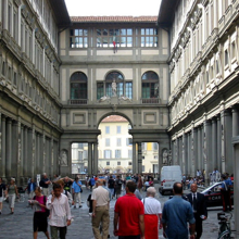 Cresce il costo della cultura, da novembre aumenta il biglietto per Uffizi e Accademia