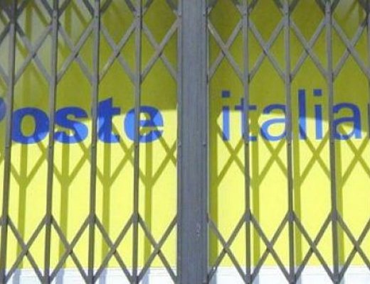 Il servizio non va. Sportello di Poste chiuso il pomeriggio, a Volterra disagi continui per i cittadini