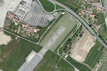 Pisa, il Ministero delle Infrastrutture al lavoro per delocalizzare le abitazioni strette tra aeroporto e autostrada