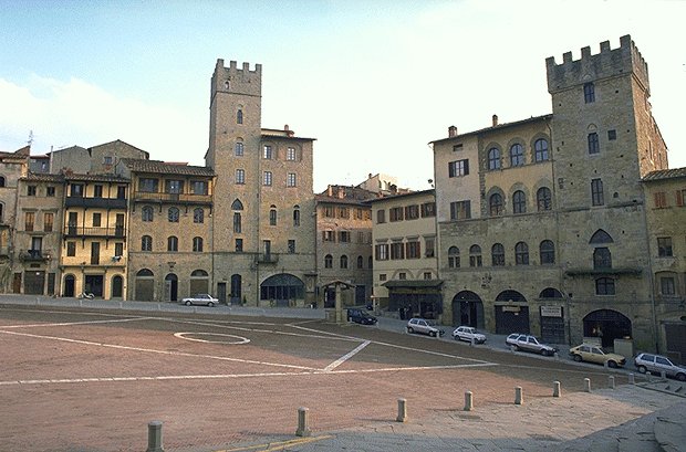 Arezzo provincia felice della Toscana. Lo dicono i tweet