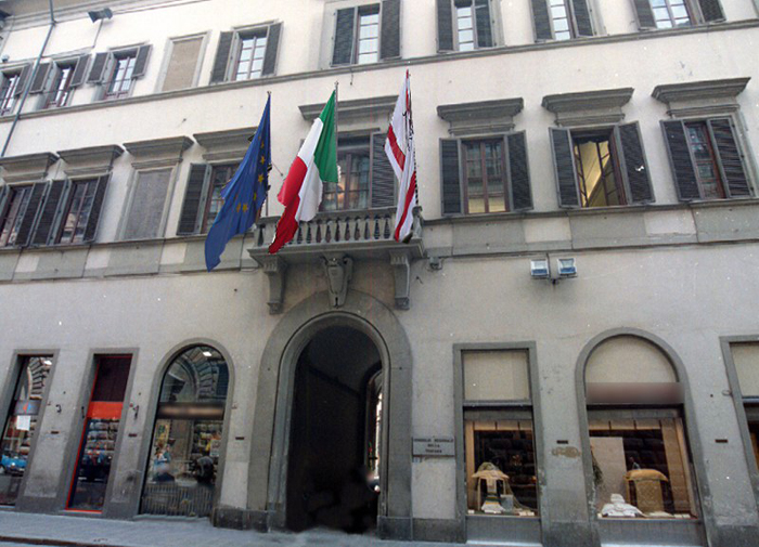Regione Toscana, dipendenti in strada domani contro esternalizzazioni e consulenze sprechi