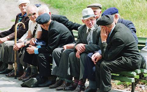 Toscana, regione vecchia. Vita media oltre gli 80 anni e sempre meno nati
