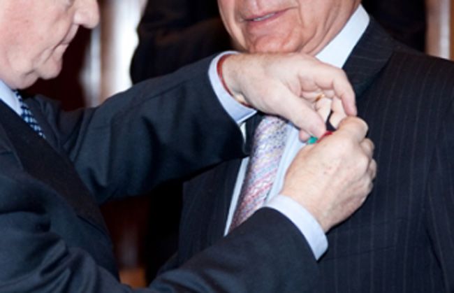 Bersani non ha petti toscani dove appuntare medaglie