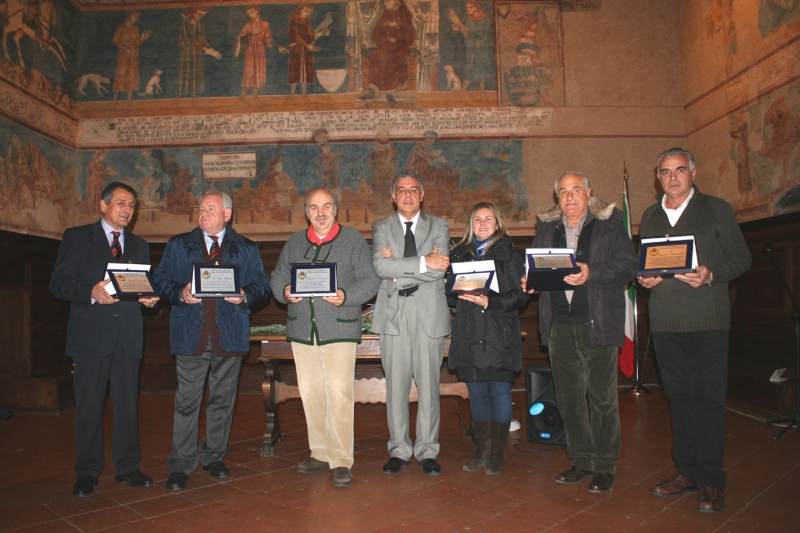 Brindisi di Natale a San Gimignano con riconoscimenti ai cittadini
