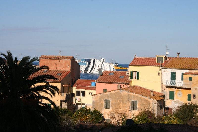 Naufragio Concordia, acque del Giglio «particolarmente pulite» a un anno dalla tragedia