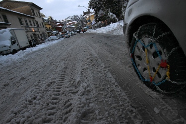 Neve e vento forte, allerta meteo sulla Toscana