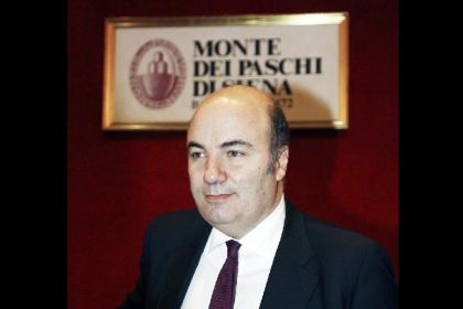 Il saluto. Lettera d’addio di Viola a dipendenti Mps: «Lascio banca solida e in utile»