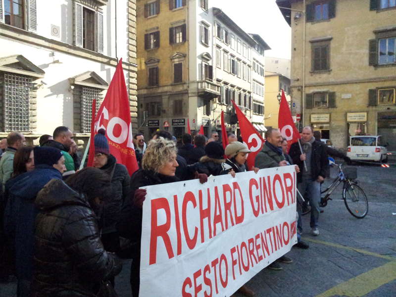 Attenzione alta. Sesto Fiorentino, sindacati organizzano picnic per vertenza Richard Ginori