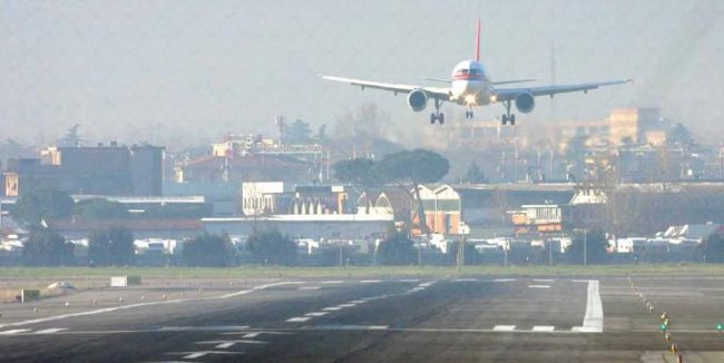 L’opposizione. Di Maio: «No all’aeroporto di Firenze, Renzi ha usato la città come bancomat»