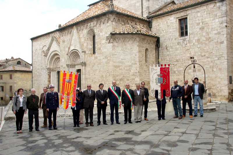 Scatti di un gemellaggio. Giglio e San Quirico uniti dalla storia