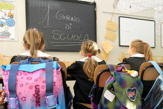 Suona la prima campanella, ritorno tra i banchi di scuola per 984 studenti