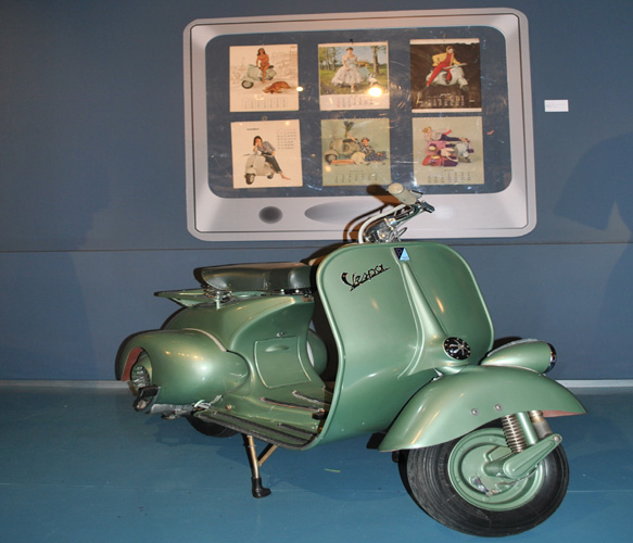 Storia di un mito su due ruote, le Vespe si raccontano tra le mura del Museo Piaggio a Pontedera