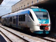 Treni inaffidabili e disservizi, Mugello sempre più isolato: 14 sindaci scrivono al prefetto Polemica sui treni in Mugello
