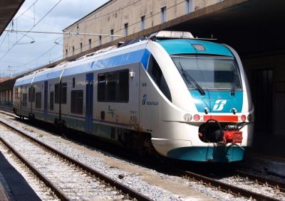 Cultura in carrozza. In partenza il “Treno letterario”. Da Saline a Cecina sulle tracce di Etruschi, Romani e Cassola