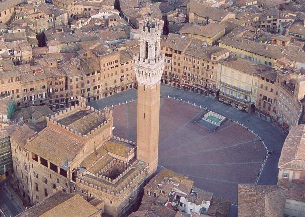 SPECIALE BALLOTTAGGI – La sfida di Siena. Valentini: «Senza di me centro sinistra avrebbe perso». Neri «Siena non è una città matura»