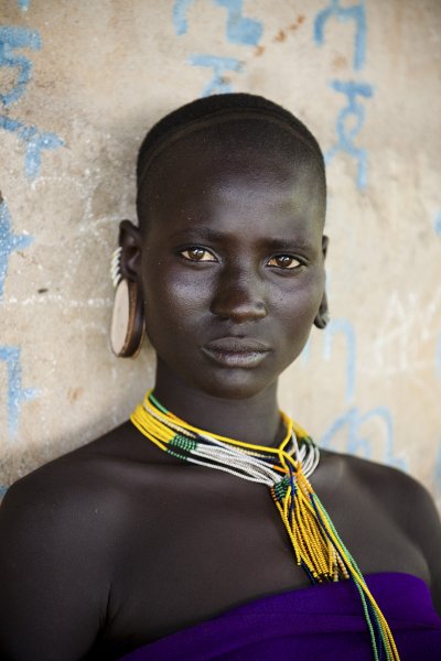 donna_kara_nella_valle_dell__omo__etiopia__2012_.jpg