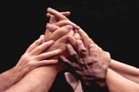 “San Gimignano solidale” contro la recessione, cittadini uniti per aiutare chi è in difficoltà