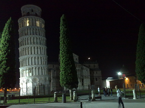 Pisa, durante l’estate si potrà salire sulla Torre anche di sera