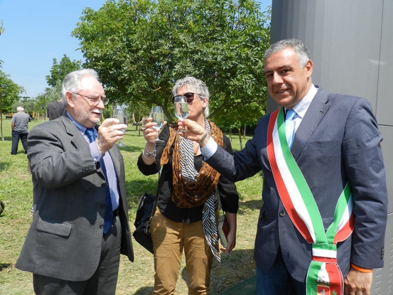 San Gimignano, acqua naturizzata in ogni frazione. Inaugurato il fontanello a Santa Lucia