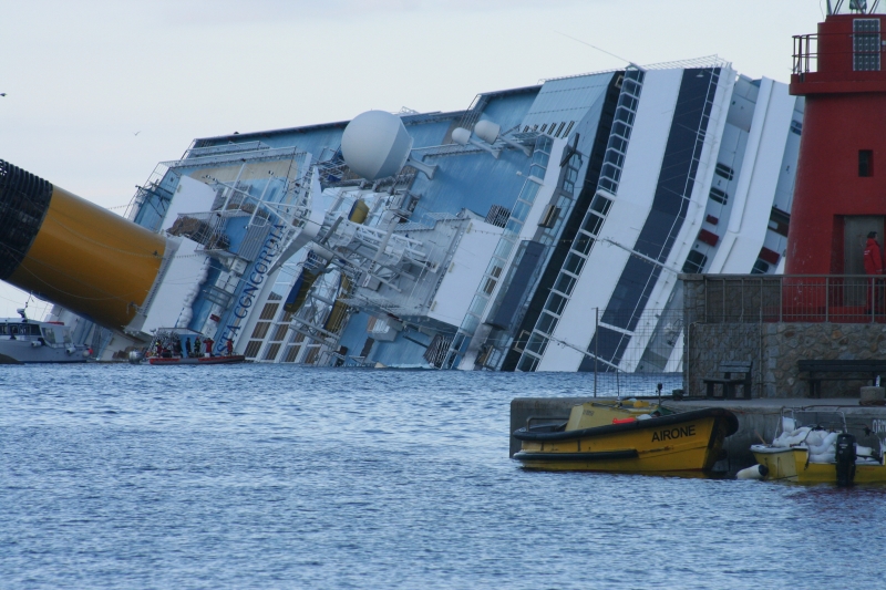 Naufragio Concordia, in California via al processo contro Carnival. 300 passeggeri chiedono «danno punitivo»