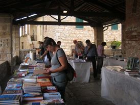 “I colori del libro” invadono la Toscana per un’estate di incontri d’autore e mostre mercato