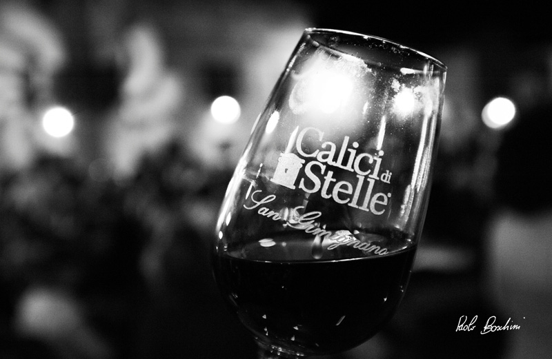 Calici di stelle in bianco e nero a San Gimignano