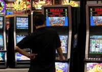 Dipendenza da gioco, in Toscana incentivi ai locali  che rinunciano alle slot