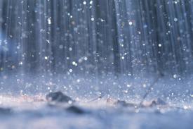 Maltempo, da venerdì torna la pioggia. Ma temperature miti fino a dicembre a centrosud