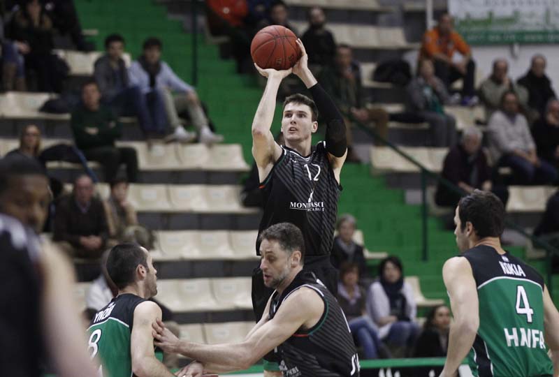 Eurocup sotto il segno di MJ. Siena batte il Maccabi Haifa 92-73, qualificazione lontana ma ancora possibile