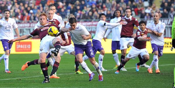 Seria A, viola spuntati a Torino. A Livorno salta la panchina di Nicola