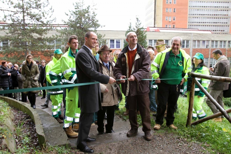 Un “boschetto” per l’ospedale, a Siena inaugurata l’area verde