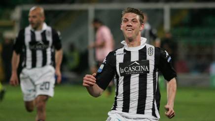 Serie B, la grande ammucchiata per la promozione
